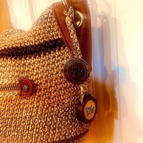 THE SAK Vintage Gorgeous Hand Bag. - Picture 6 of 8